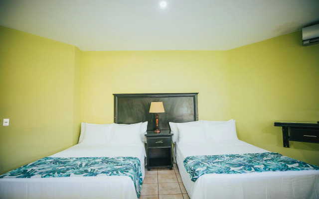 Papagayo Golden Palms Beachfront Hotel