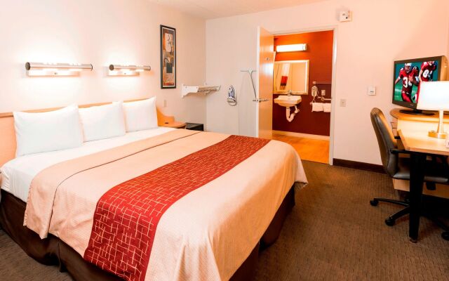 Red Roof Inn Dayton - Fairborn/ Nutter Center