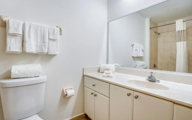 South River Suites