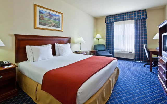 Holiday Inn Express Hotel & Suites Paragould by IHG