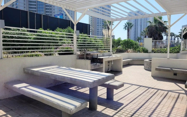 Dpto 2D 2B con espectacular terraza vista al mar.