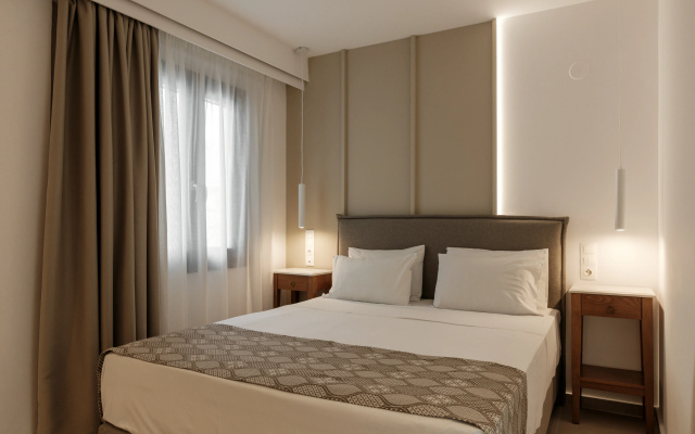 Nami Hotel & Suites
