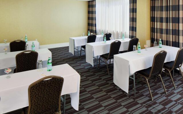 DoubleTree by Hilton Hotel Norwalk
