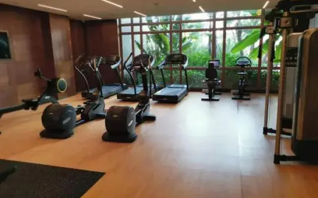 Qingshu Holiday Villa Hotel (Yangjiang Poly Yintan Store)