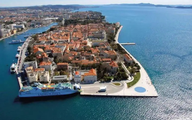 Reza Luxury Apartment