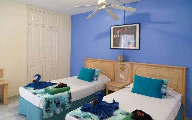 Apartamentos Marola Park