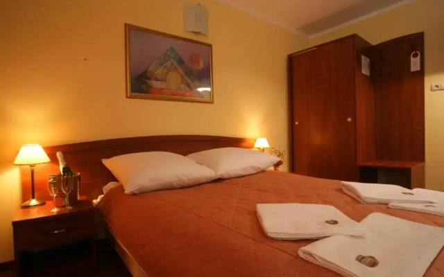 Grand Felix Hotel