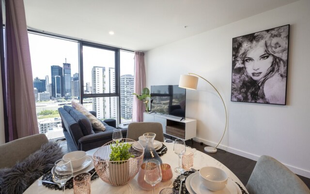 Brisbane One Apartments by CLLIX
