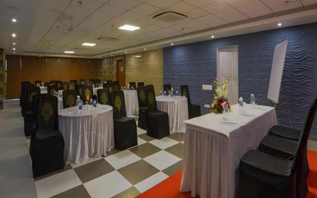 Hotel Shri Ram Empire
