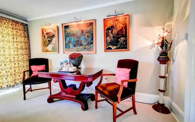 Cedar House Boutique B&B