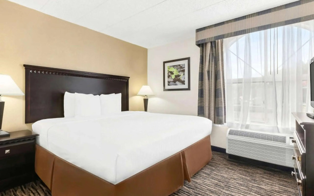 Best Western Hazlet Inn