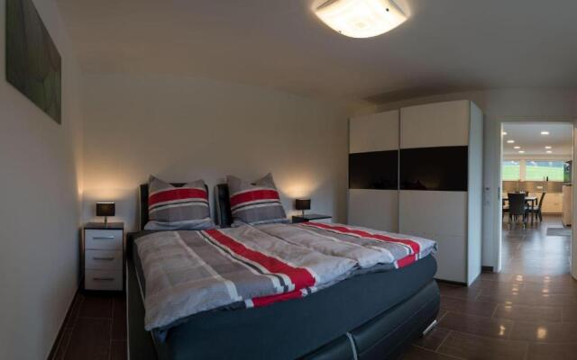 Moderne-barrierefreie-Ferienwohnung