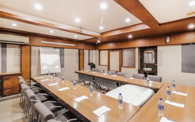 Fabhotel Summit