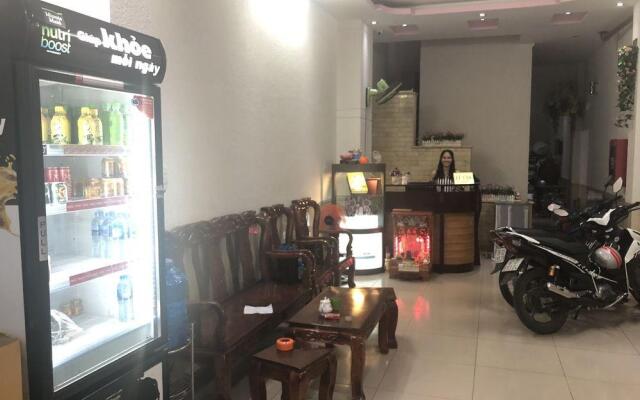 Anh Quoc Hotel