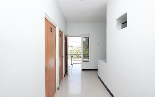 Hotel O Palebon Residence