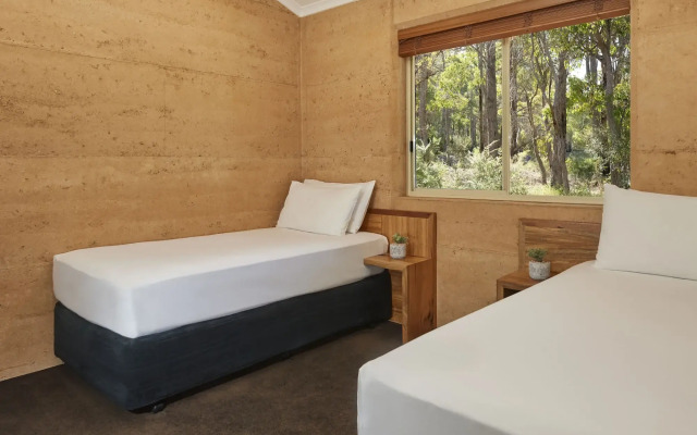 Eight Willows Retreat