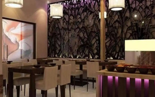 Attica Hotel