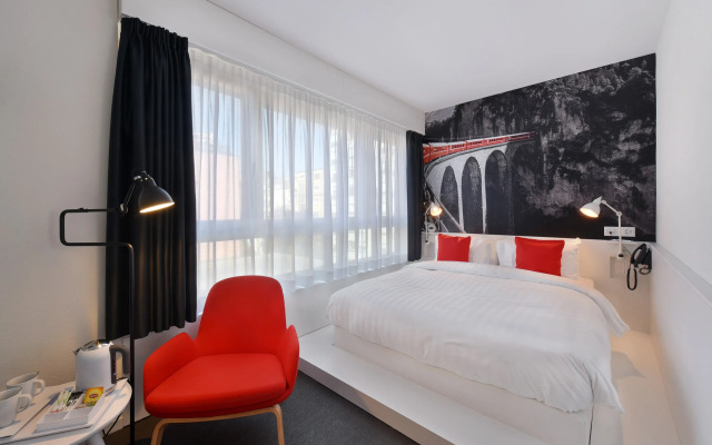Home Swiss Hotel
