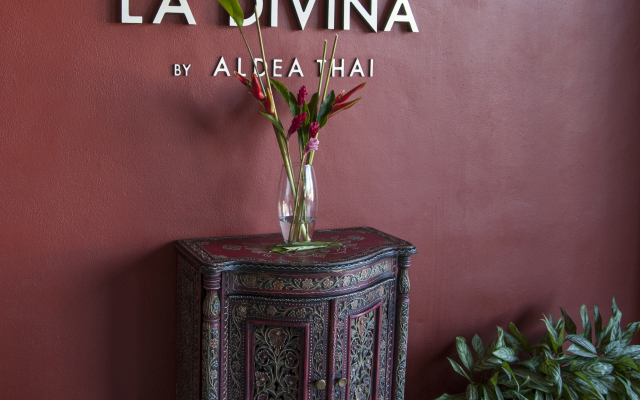 La Divina by Aldea Thai