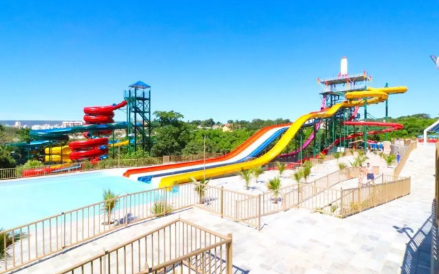 Piazza di Roma Apartamento 915 com parque aquático