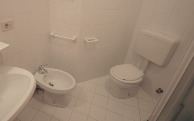 Studio With Shared Pool