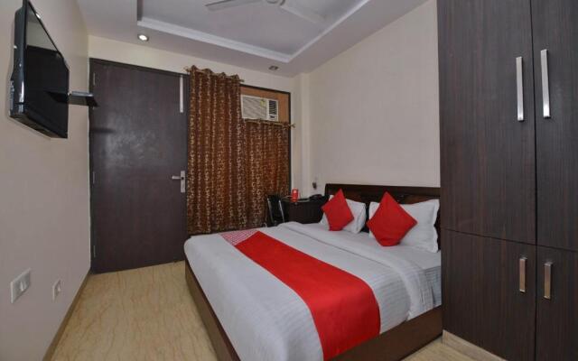 OYO Rooms CR Park Outer Ring Road