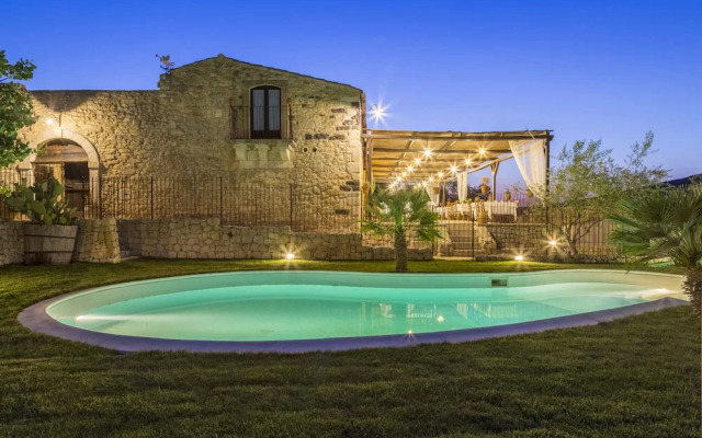 Masseria Fortificata Lo Zafferaneto