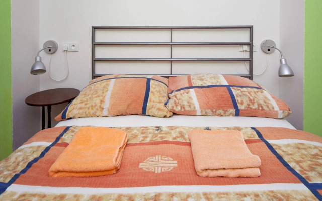 Hostel Orange