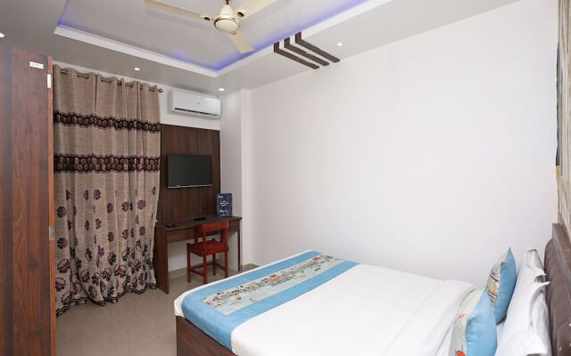 OYO 10734 Hotel NE Residency