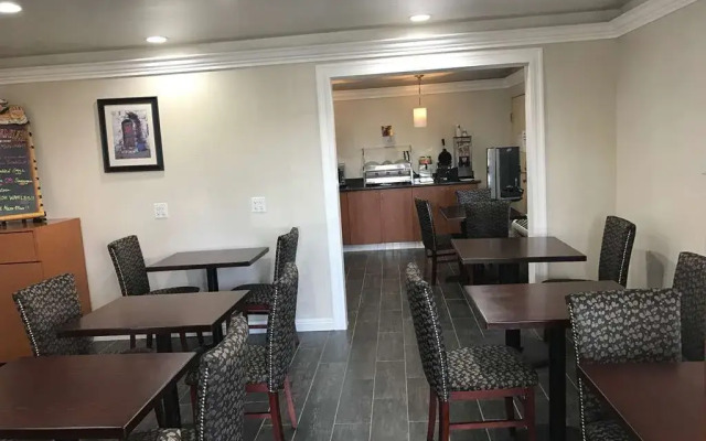 Empire Inn