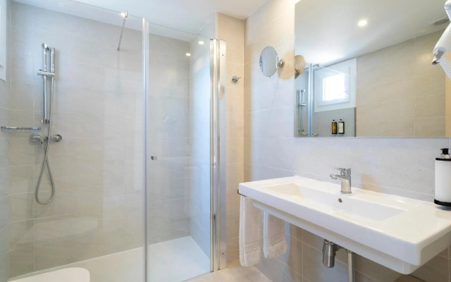 Halley Hotel & Apartments Affiliated by Melia