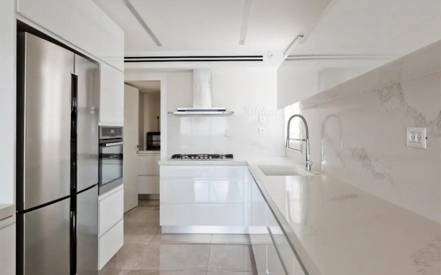 Oַ&O Group- Mini Penthouse 3BR Sea View Bat-Yam