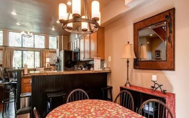 Village Point By Pinnacle Lodging