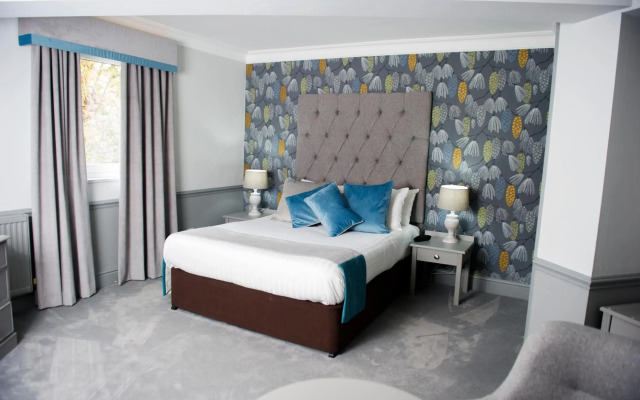 Crown Hotel