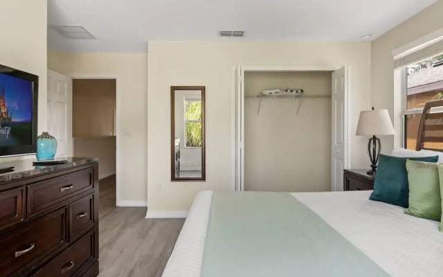 Themed Bedrooms and Large Pool