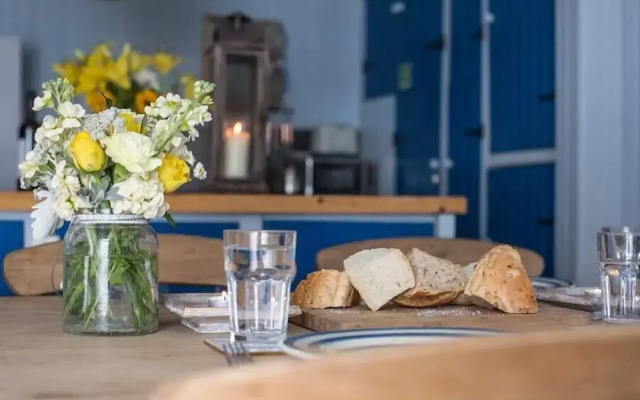 Lusty Glaze Beach Accommodation