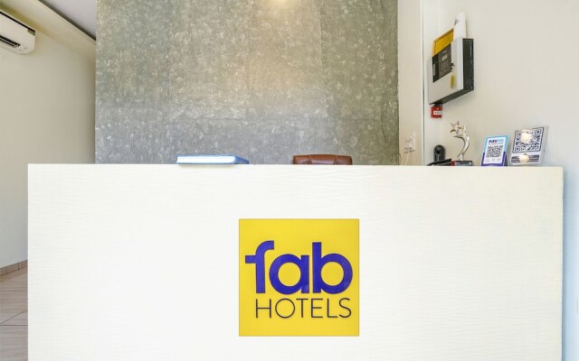FabHotel Cozy Inn