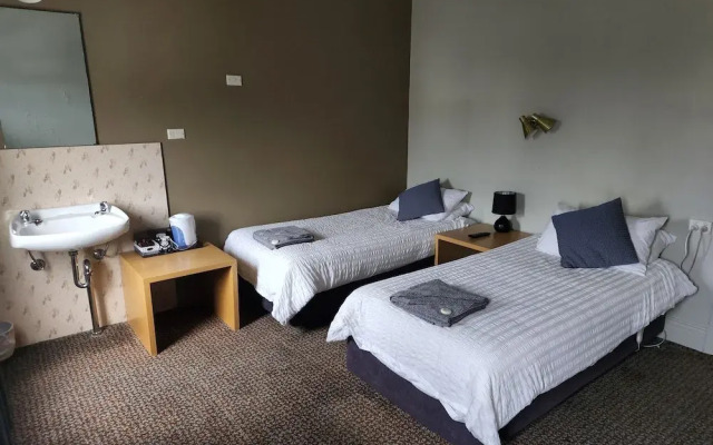 Woolpack Hotel Tumut