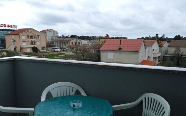 Cozy Apartment Nikky in the Center