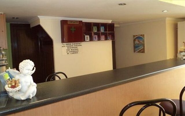 Morfea's Nest Rooms & Studios