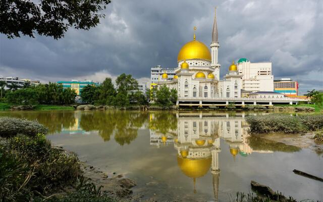 OYO 89894 1st Inn Hotel Klang Sentral