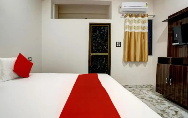 Goroomgo SS Palace Varanasi