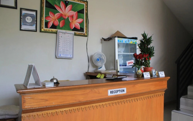 Suwardika Homestay and Dormitory - Hostel