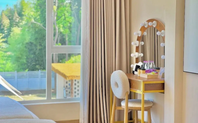 QIMeow Garden Hotel