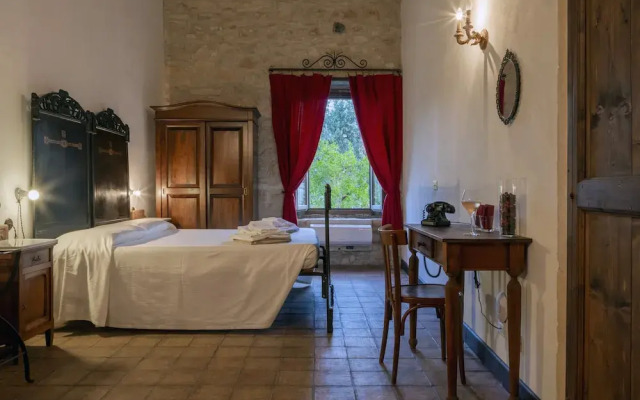 Masseria Fortificata Lo Zafferaneto