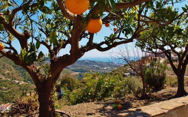 House With 4 Bedrooms in Torrox, With Wonderful sea View, Private Pool