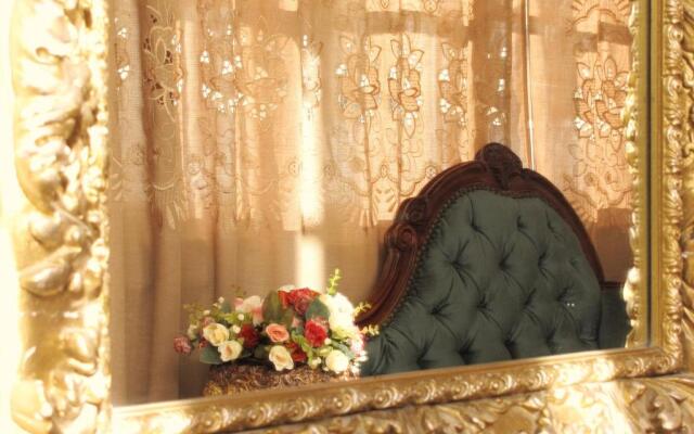 Apartment Old Street Dadiani 7