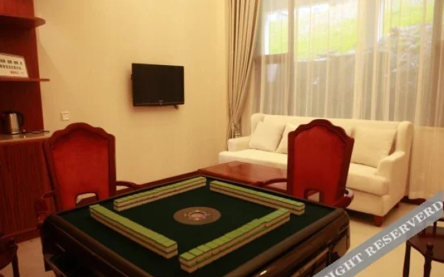 Shennong Hotel