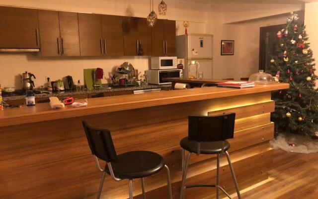 Comfy 3 Room House with Garden