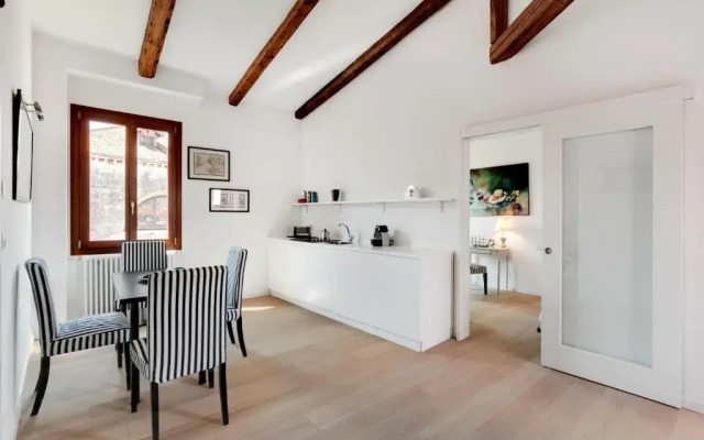 S. Marcuola Apartment